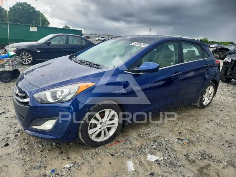 2013 Hyundai Elantra photo