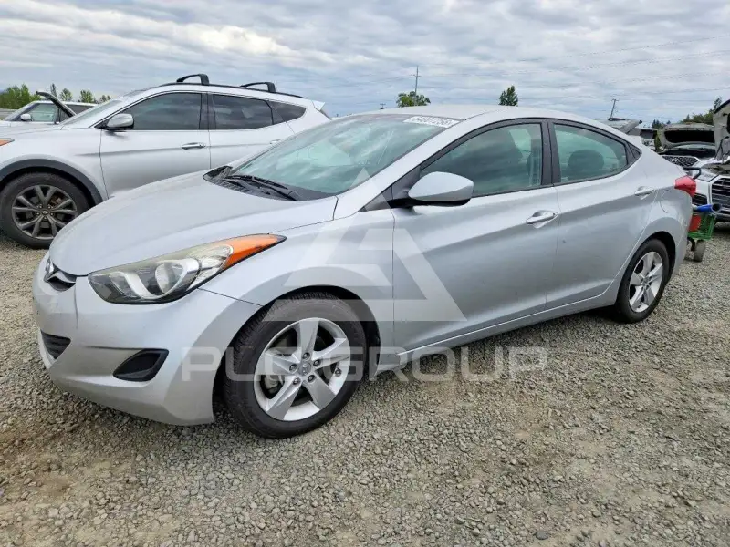 2013 Hyundai Elantra фото