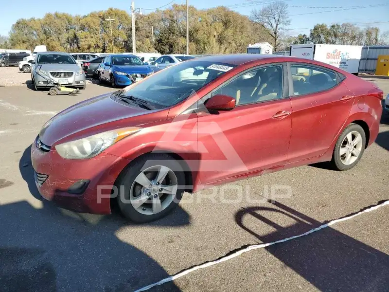 2013 Hyundai Elantra photo