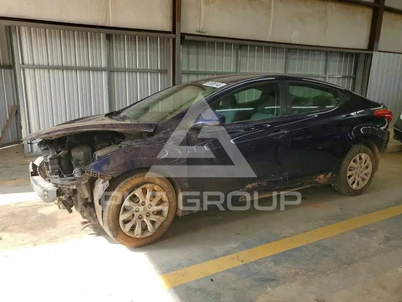 2013 Hyundai Elantra photo