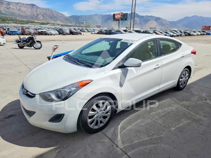 2013 Hyundai Elantra фото