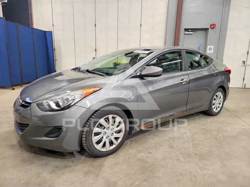 2013 Hyundai Elantra photo