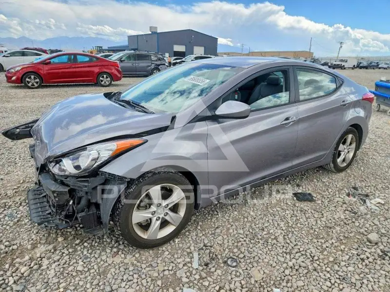 2013 Hyundai Elantra фото