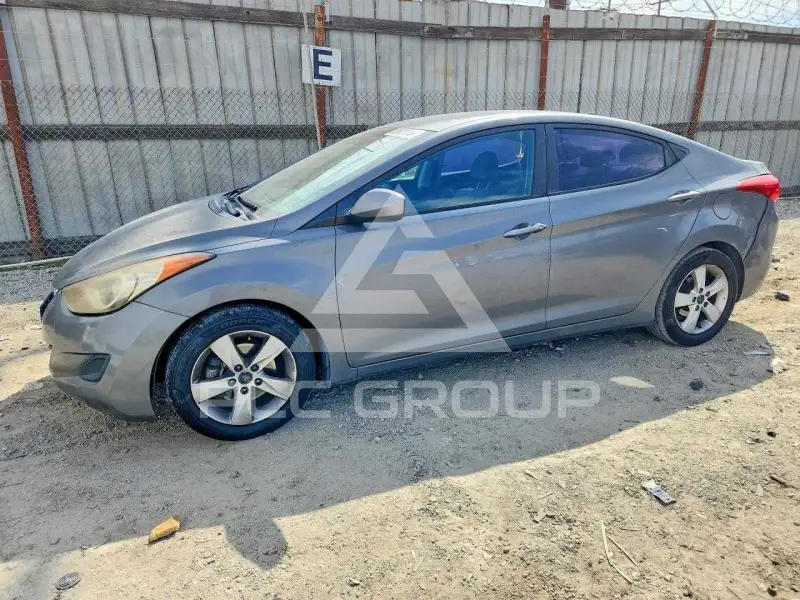 2013 Hyundai Elantra фото