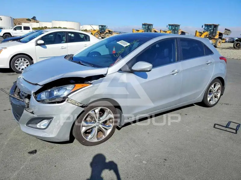 2013 Hyundai Elantra photo