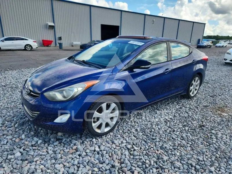 2013 Hyundai Elantra photo