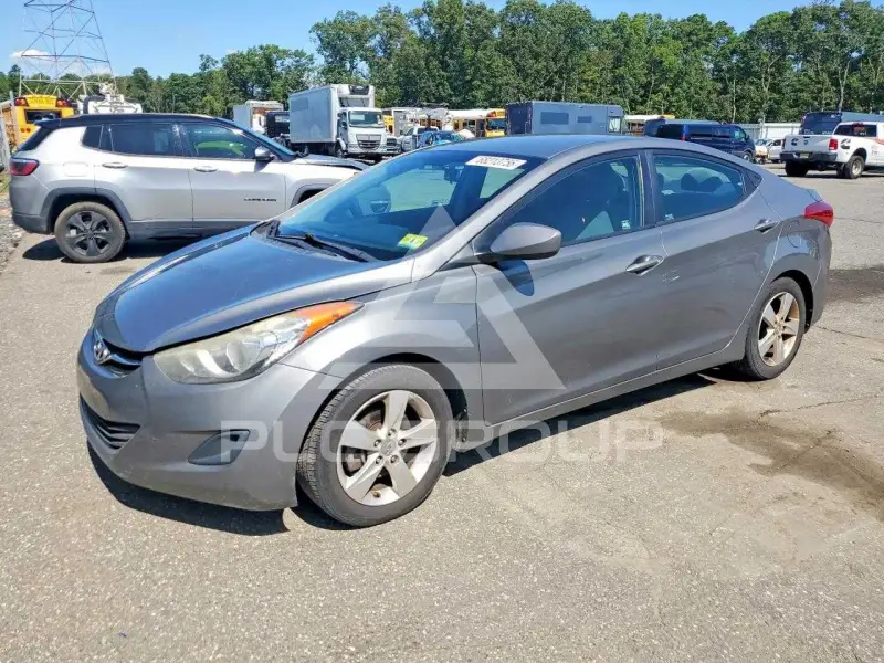 2013 Hyundai Elantra фото
