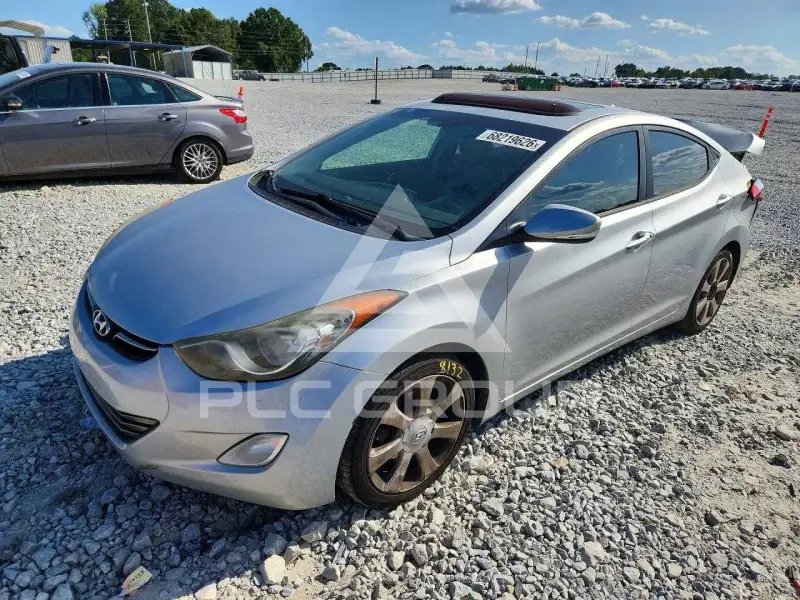 2013 Hyundai Elantra фото