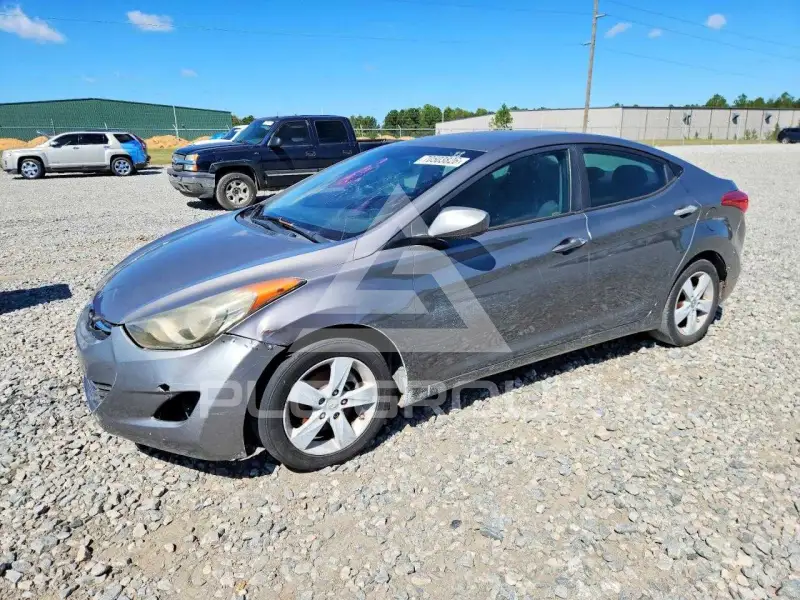 2013 Hyundai Elantra фото