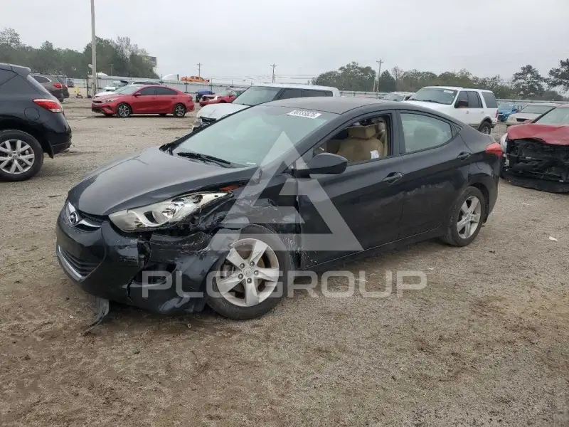 2013 Hyundai Elantra фото