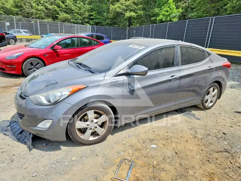 2013 Hyundai Elantra фото
