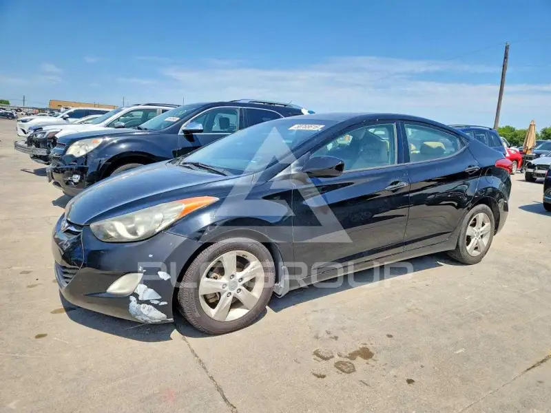 2013 Hyundai Elantra фото