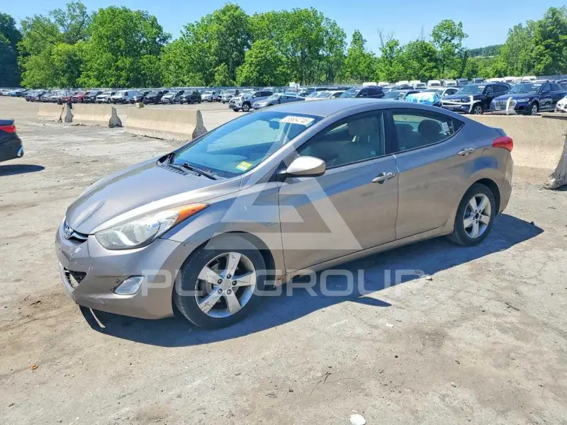2013 Hyundai Elantra фото