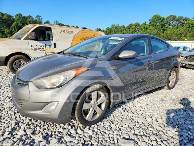 2013 Hyundai Elantra фото