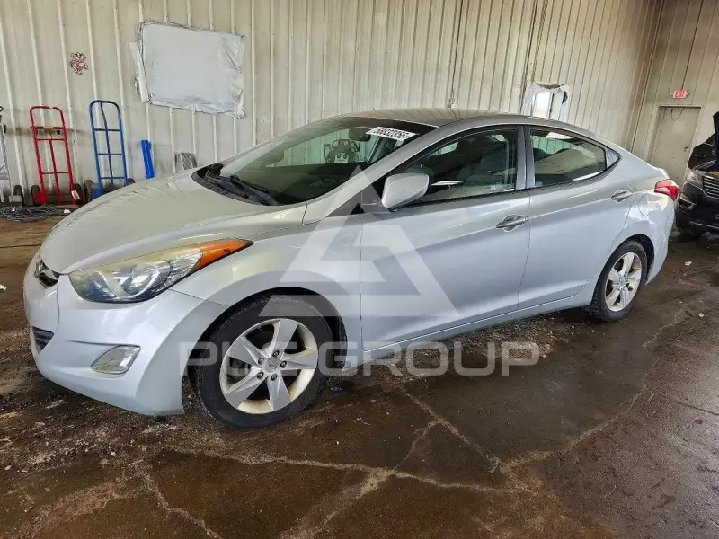 2013 Hyundai Elantra фото