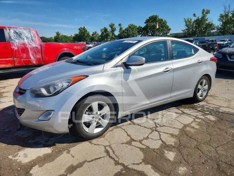 2013 Hyundai Elantra фото