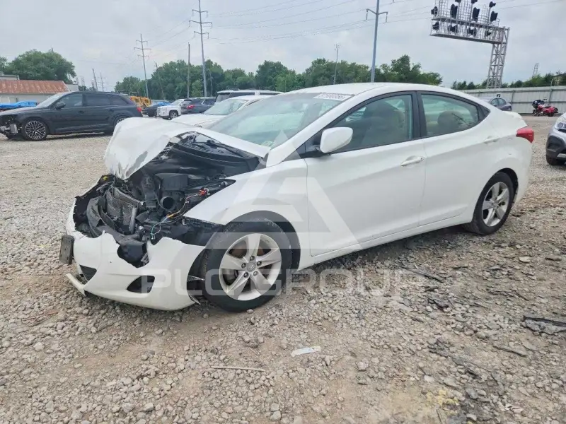 2013 Hyundai Elantra фото