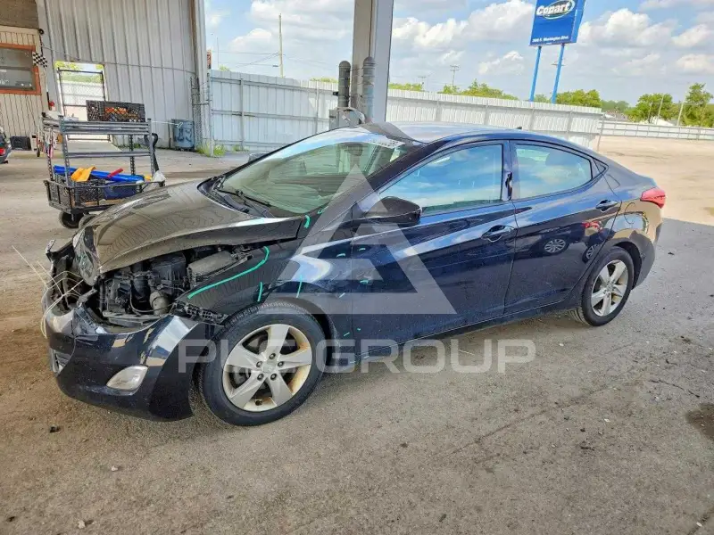 2013 Hyundai Elantra фото