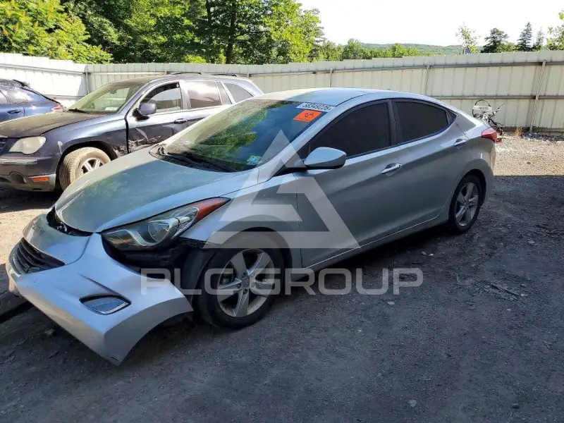 2013 Hyundai Elantra фото