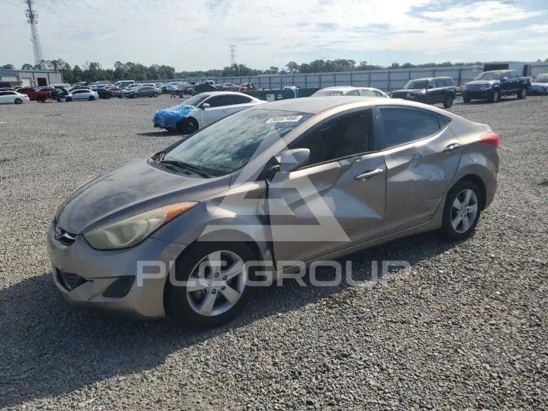 2013 Hyundai Elantra фото