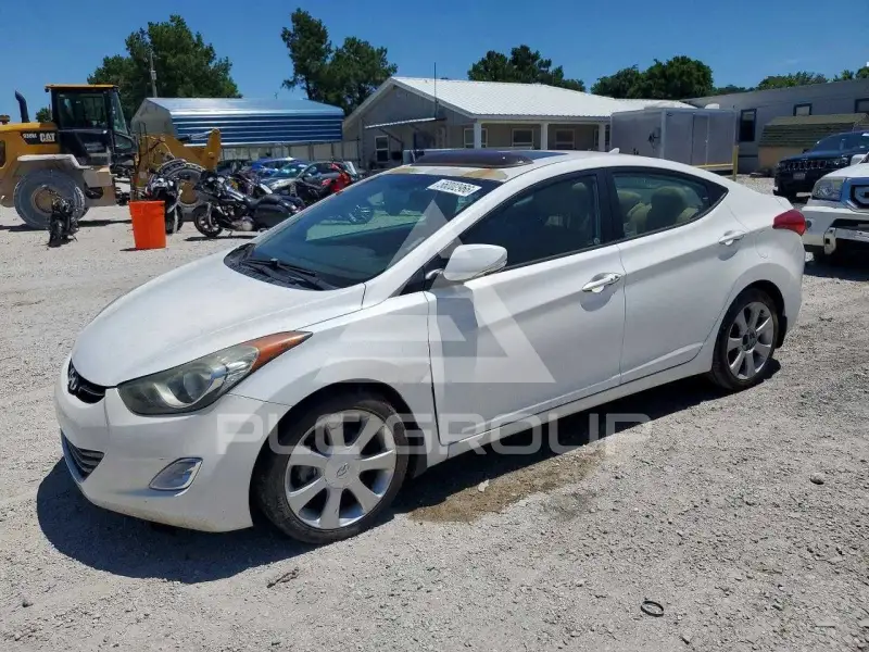 2013 Hyundai Elantra фото