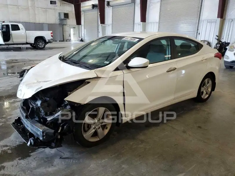 2013 Hyundai Elantra фото
