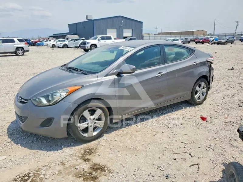 2013 Hyundai Elantra фото