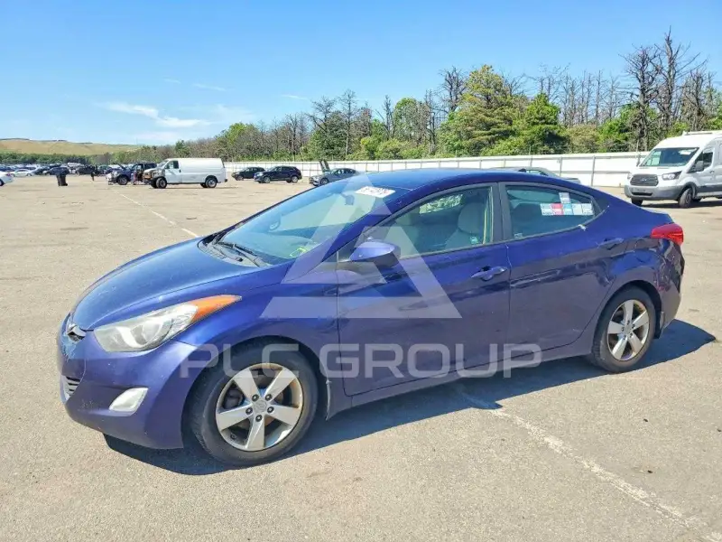 2013 Hyundai Elantra фото