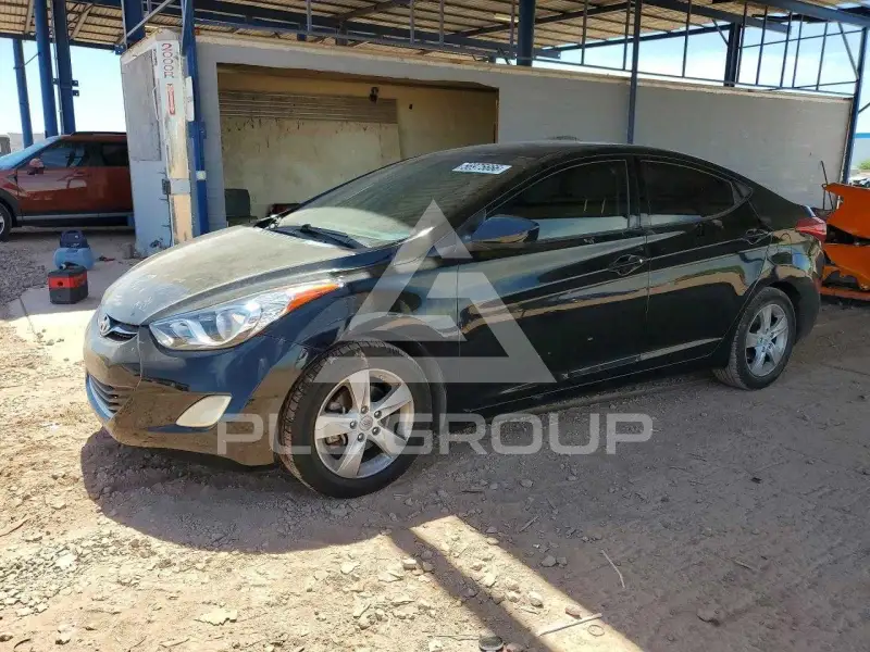 2013 Hyundai Elantra photo