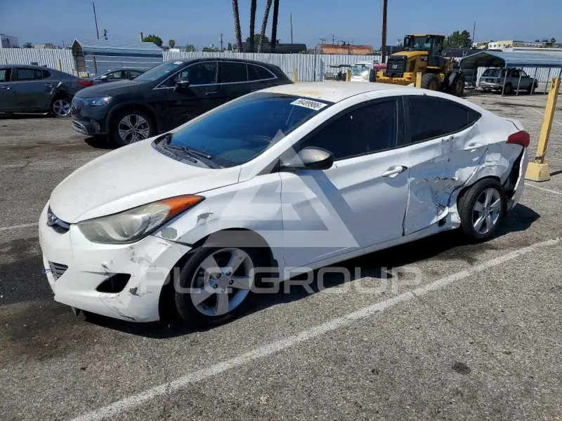 2013 Hyundai Elantra фото