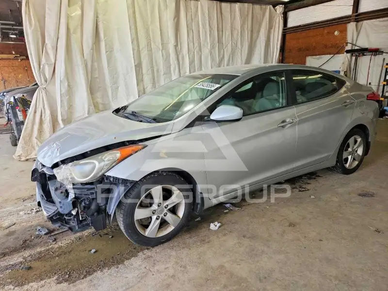2013 Hyundai Elantra фото
