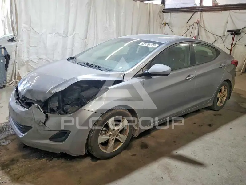 2013 Hyundai Elantra photo