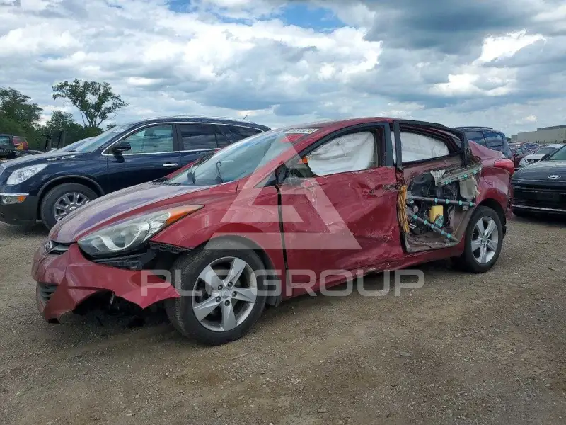 2013 Hyundai Elantra фото