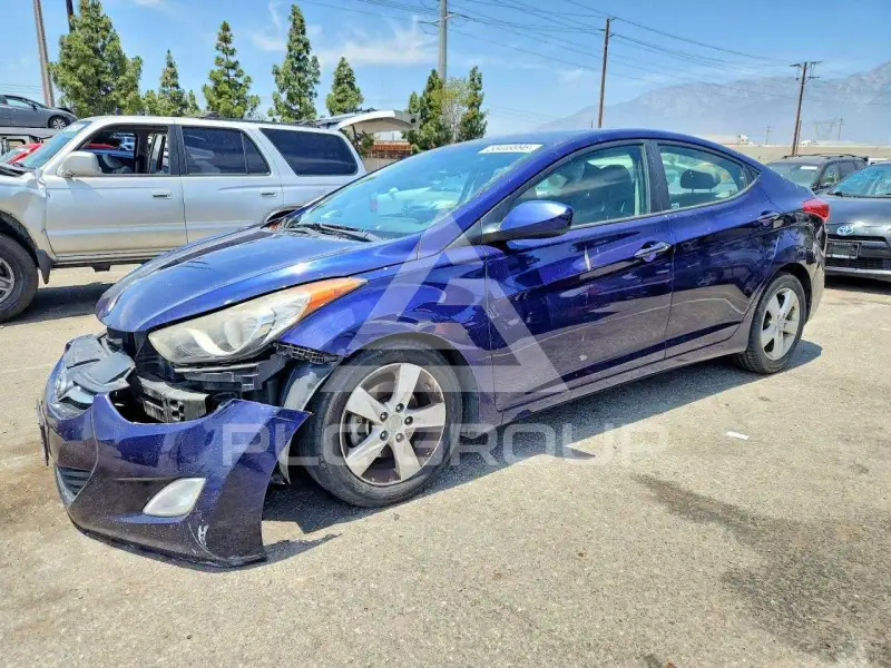 2013 Hyundai Elantra фото