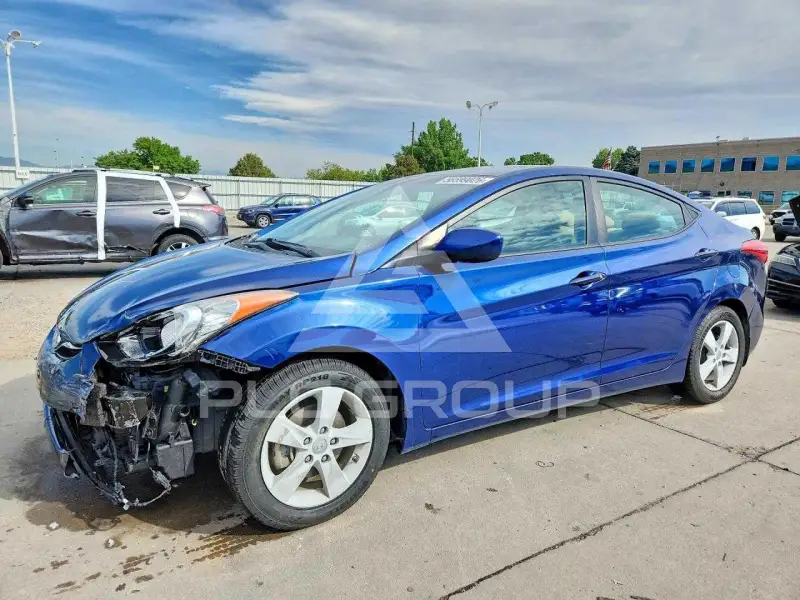 2013 Hyundai Elantra фото