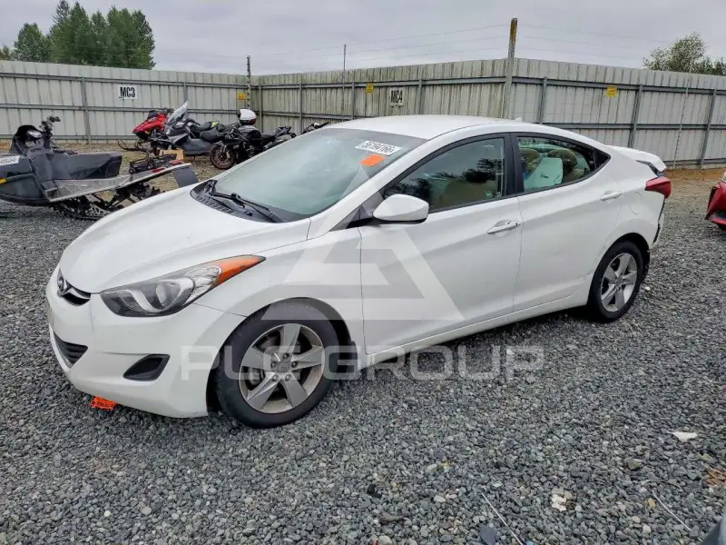 2013 Hyundai Elantra фото