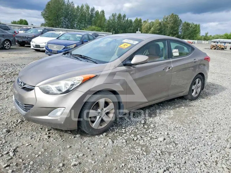 2013 Hyundai Elantra фото