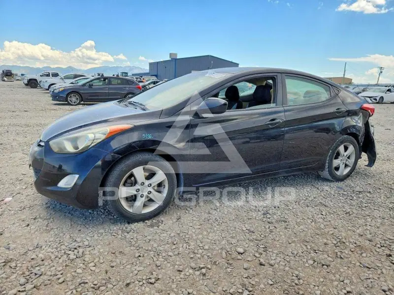 2013 Hyundai Elantra фото