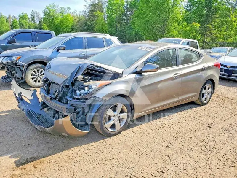 2013 Hyundai Elantra фото