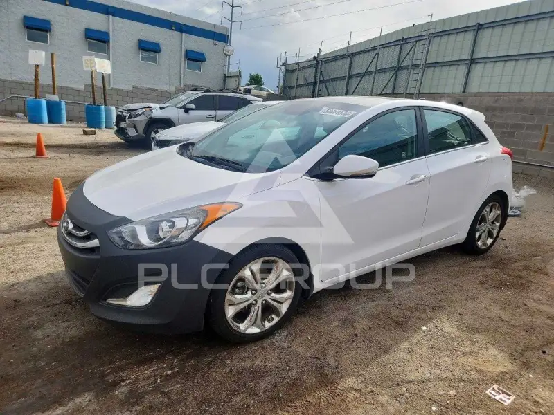 2013 Hyundai Elantra photo