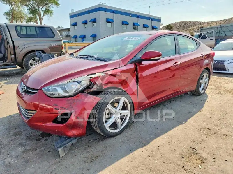 2013 Hyundai Elantra photo