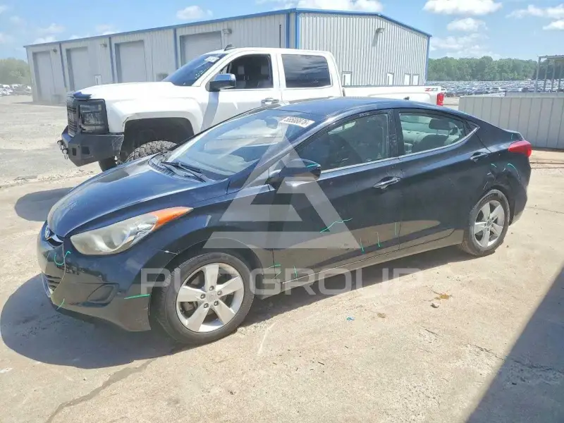 2013 Hyundai Elantra фото