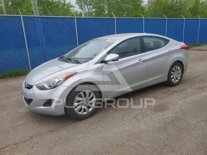 2013 Hyundai Elantra фото