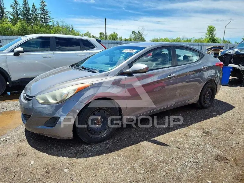 2013 Hyundai Elantra фото