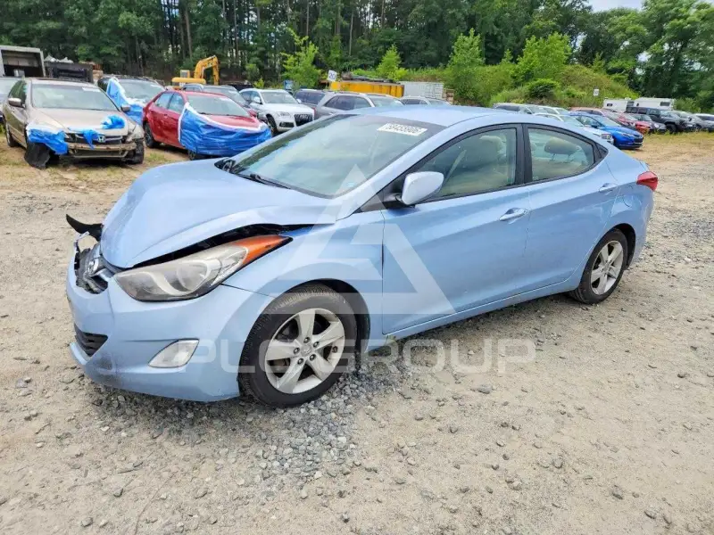 2013 Hyundai Elantra photo