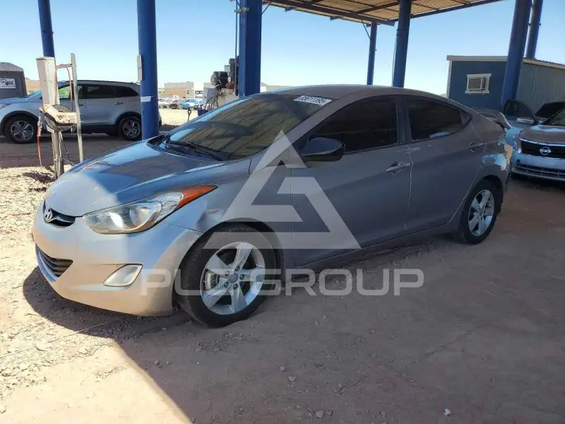 2013 Hyundai Elantra фото