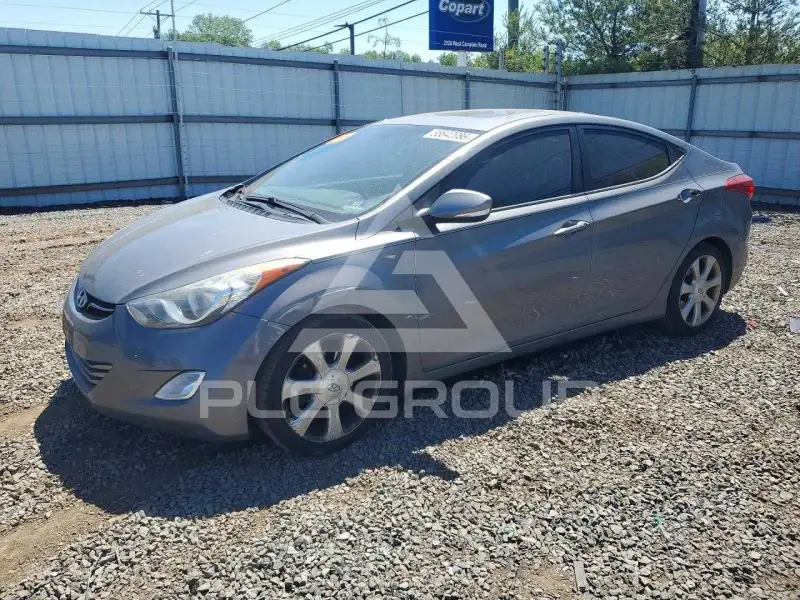 2013 Hyundai Elantra фото