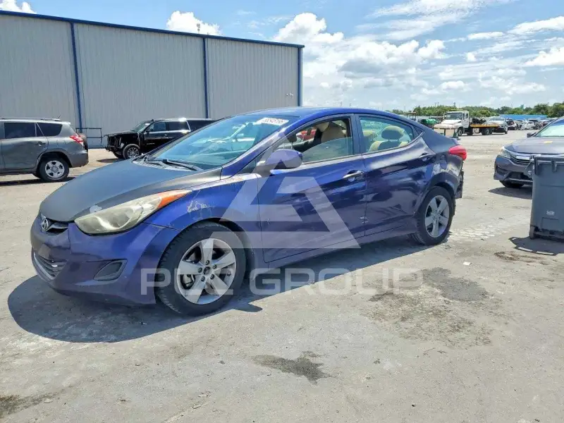 2013 Hyundai Elantra фото