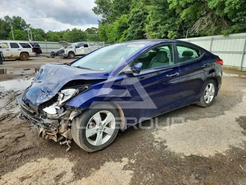 2013 Hyundai Elantra фото