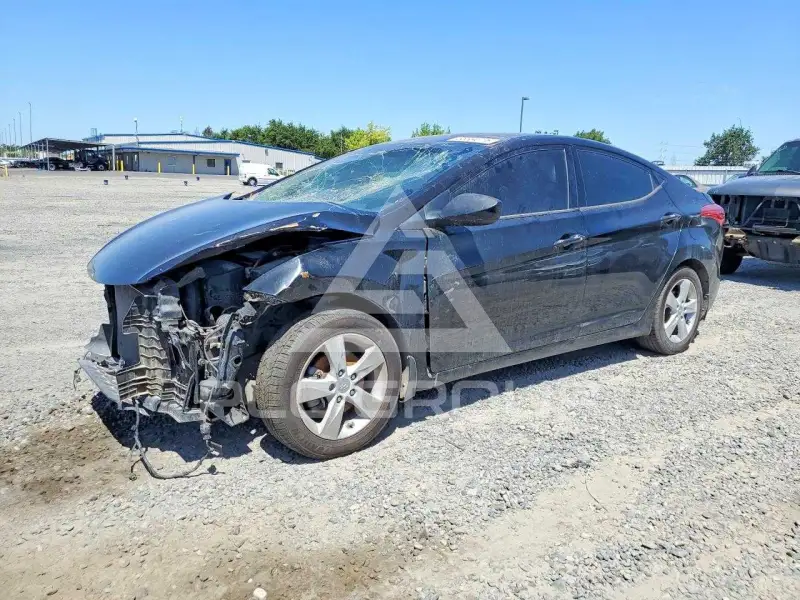 2013 Hyundai Elantra фото